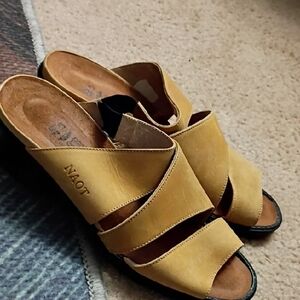 Naot Leather Yellow Slide In Strappy Sandals SZ 40